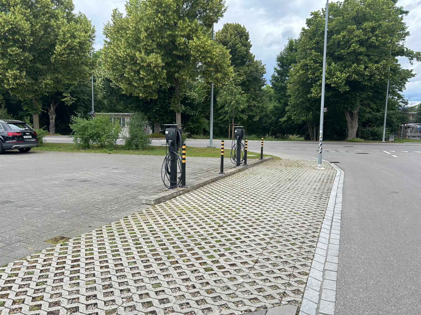 Neue öffentliche E-Ladestationen in Lyss